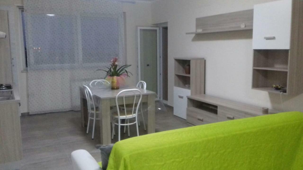 Palazzo Del Mare Apartment Наполи Екстериор снимка