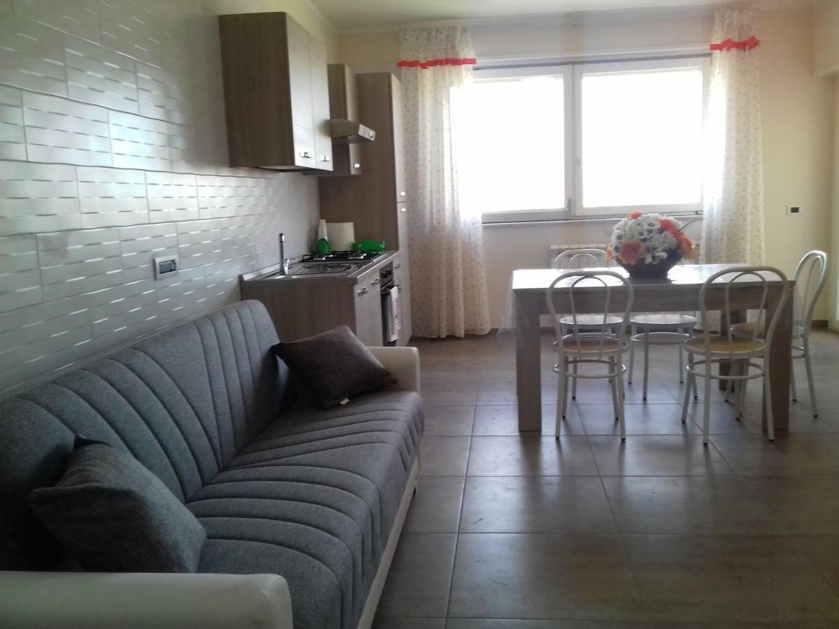 Palazzo Del Mare Apartment Наполи Екстериор снимка